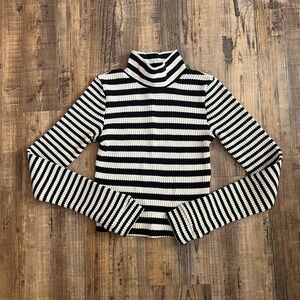 Aerie Black and White Ribbed Crop Top